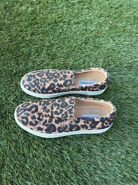 Steve Madden Kids Leopard Slip-On Sneakers - Tan and Black